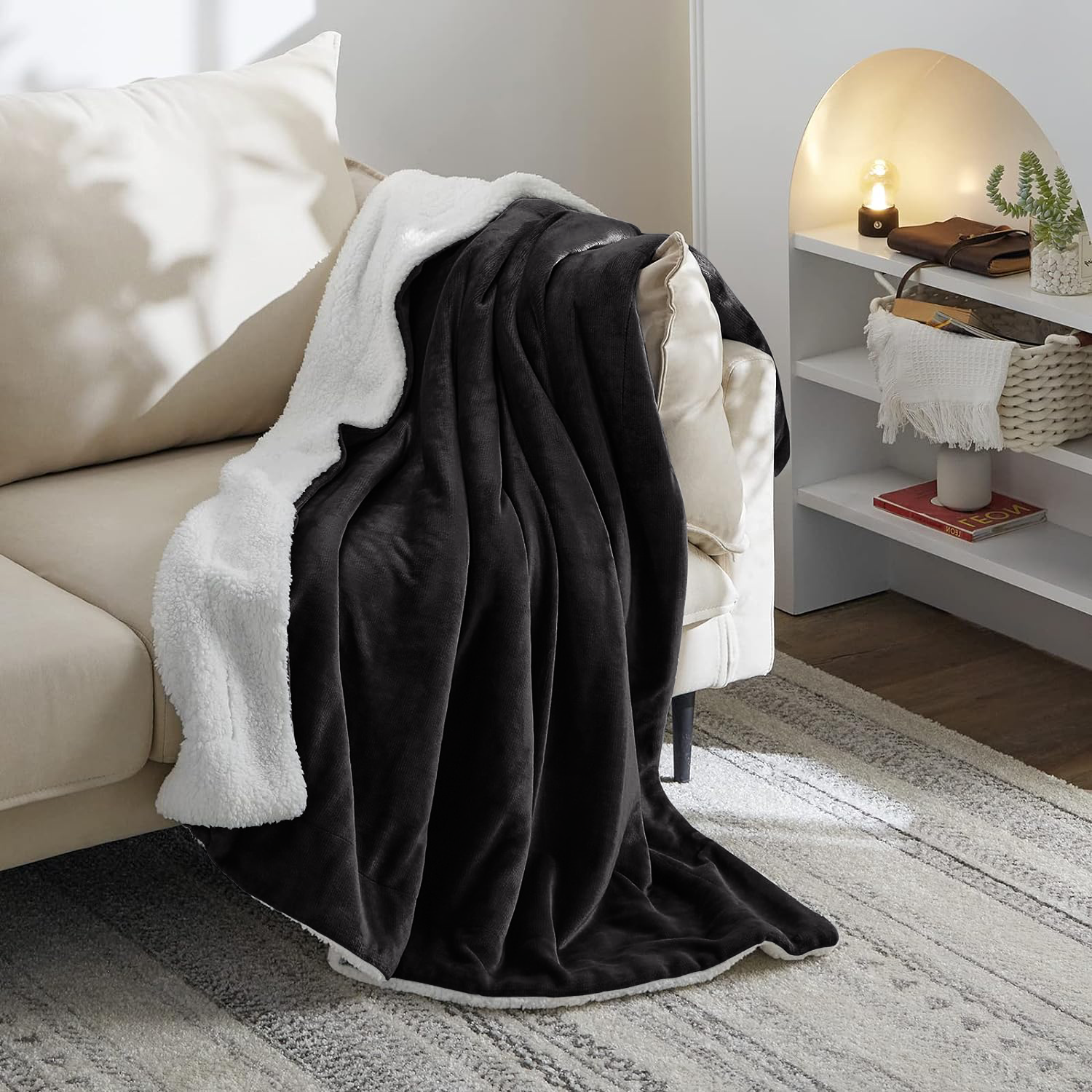 Black throw for bed deals
