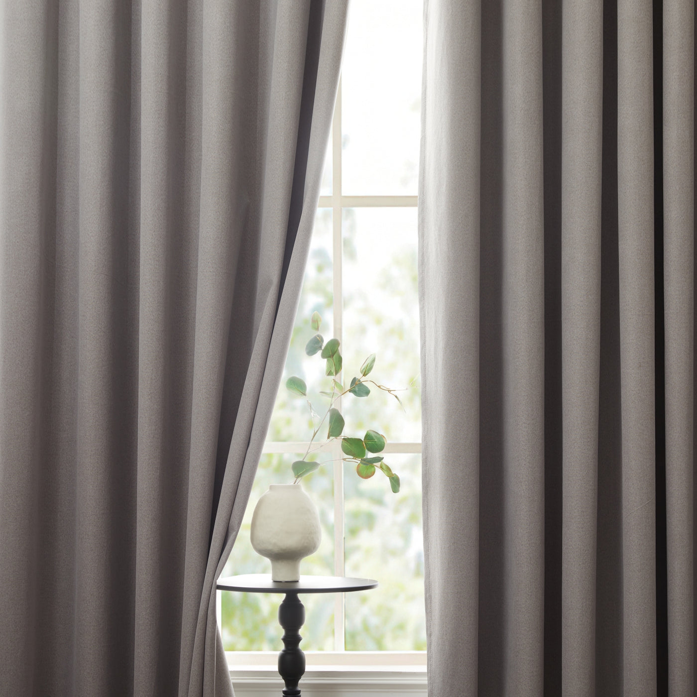 Blackout Curtains – Eyelet Design for Bedroom