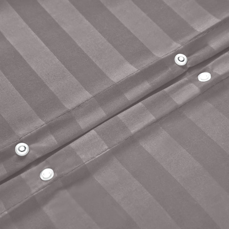 Grey Striped Bedding Set With Pillowcases