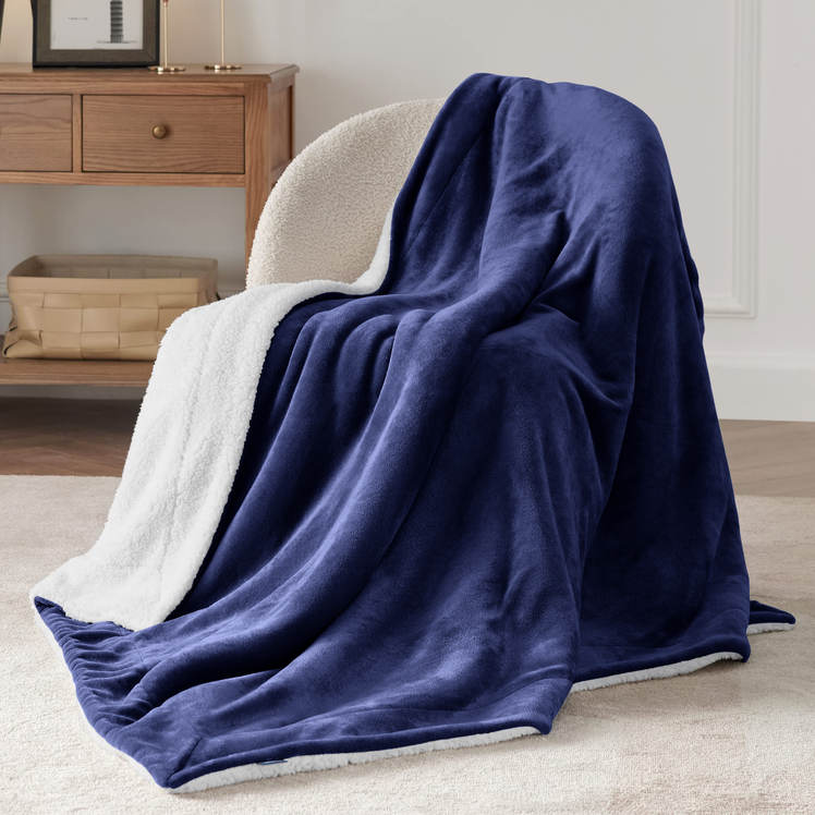 Navy Blue Sherpa Throw Blanket