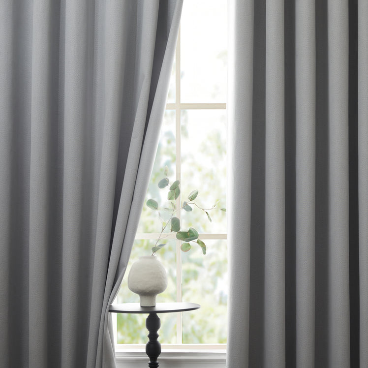 Blackout Curtains – Eyelet Design for Bedroom