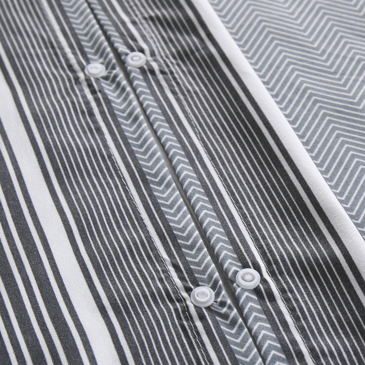 Stripes Printed Reversible Duvet Cover Set Grey