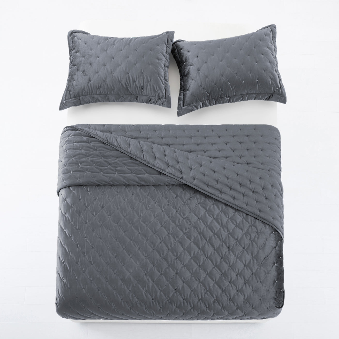 Grey Crushed Velvet Bedspread Set & Matching Eyelet Curtain