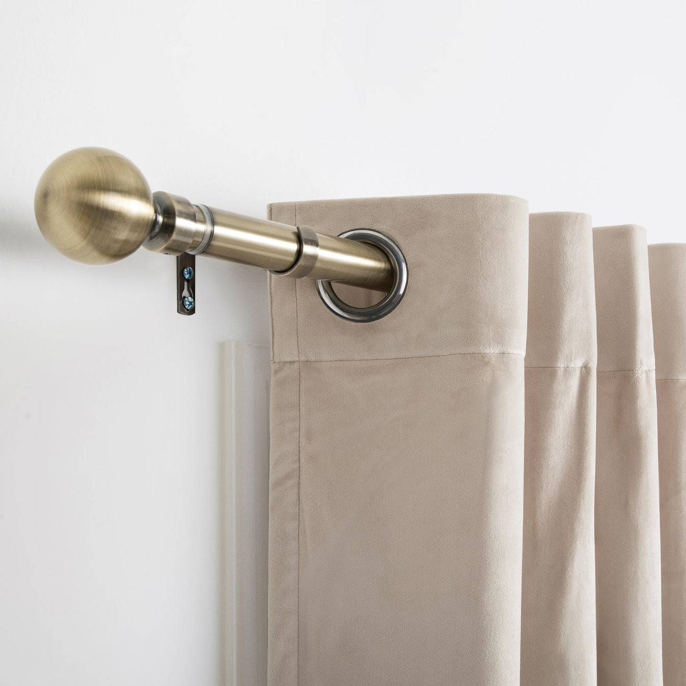 Extendable Curtain Poles & Holdbacks – Oxford Homeware